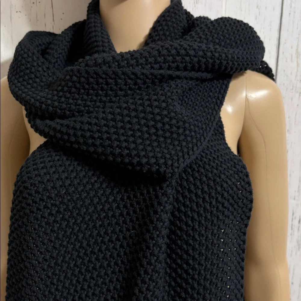 Organic OS Black Knit Scarf With Pockets 14 in wide 8 feet long
